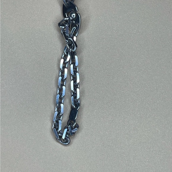 Hermes H logo Filou Chain Glove Holder Clip Silver Tone - Picture 8 of 8